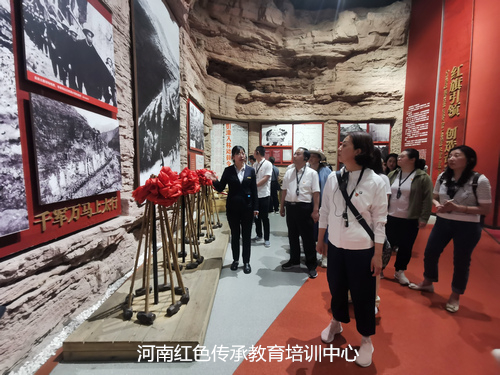 红旗渠红色教育培训.jpg