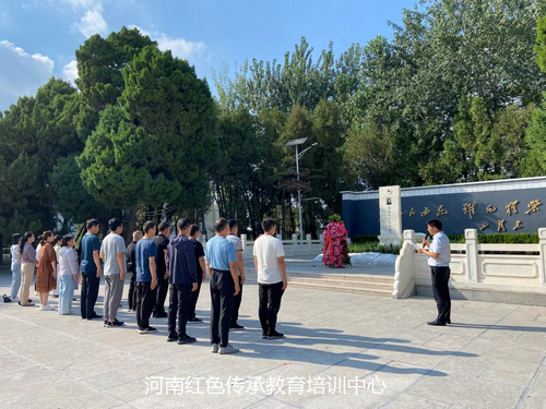 焦裕禄烈士陵墓.jpg