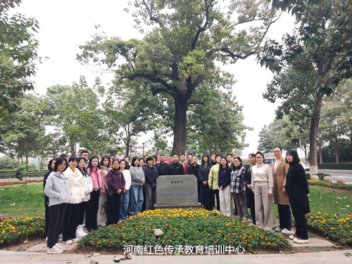 焦桐广场.jpg 焦桐广场.jpg