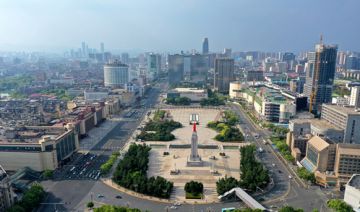 迎建军节，八一南昌起义纪念塔展新颜